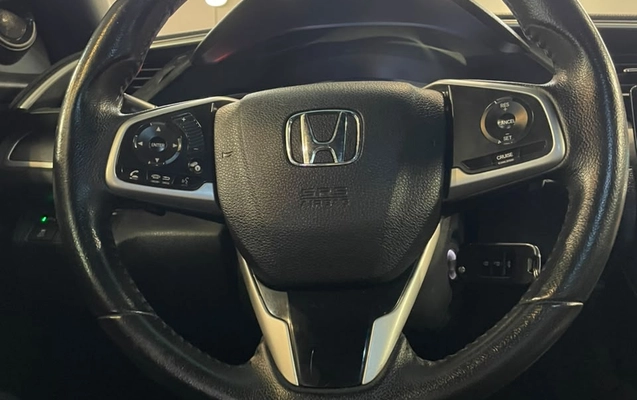 imagem-https://www.socarrao.com.br/sc-vehicle-images-prod/4247110/1790864449137-003_ff638794760b1dcd1214f888f32a8259.jpg