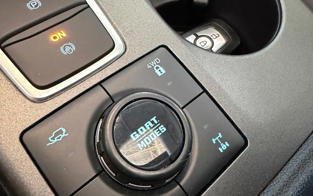 imagem-https://www.socarrao.com.br/sc-vehicle-images-prod/4247123/1790864483340-1d86b6ee-840e-44db-a16d-81acc509995f.jpg