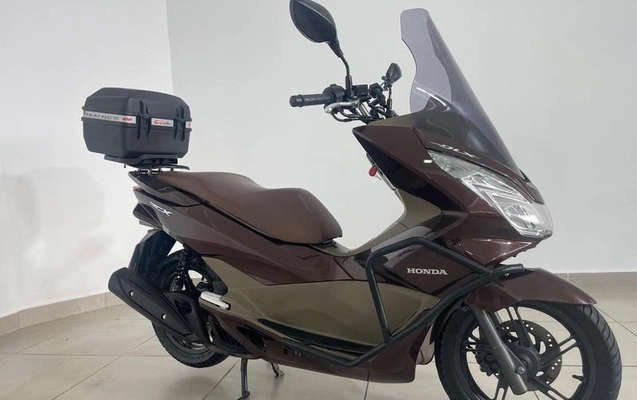 imagem-https://www.socarrao.com.br/sc-vehicle-images-prod/4247144/1792433048668-8524964_5_B_7a3b0c5b67.jpeg