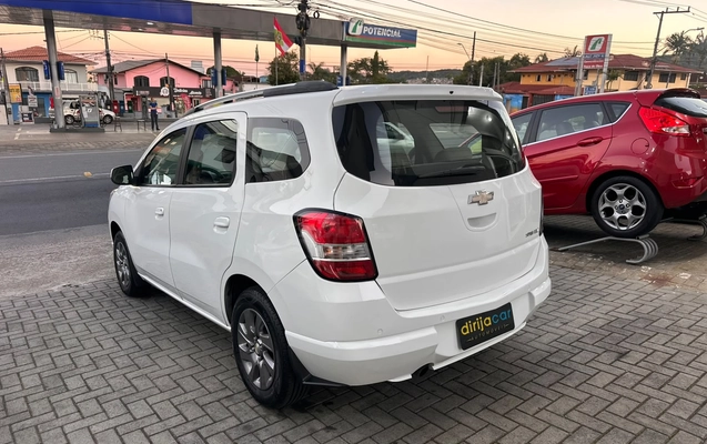 imagem-https://www.socarrao.com.br/sc-vehicle-images-prod/4247146/1790864562740-ac972d6c-2563-47ab-a46a-bf68a75d3a13.jpeg