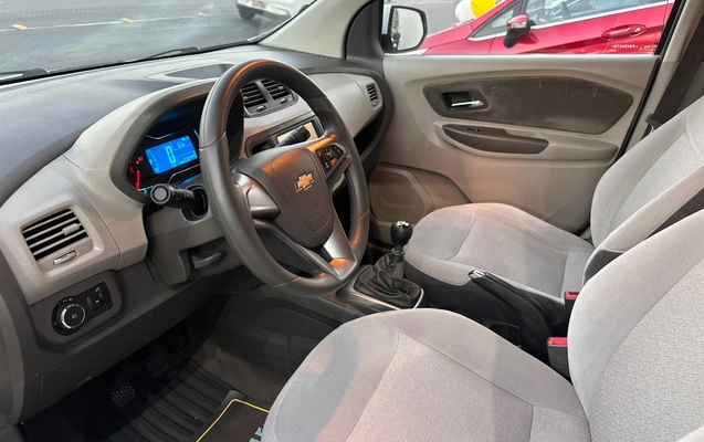 imagem-https://www.socarrao.com.br/sc-vehicle-images-prod/4247146/1790864562743-d19995b4-bd34-4461-b70b-3f8ee9c327d2.jpeg
