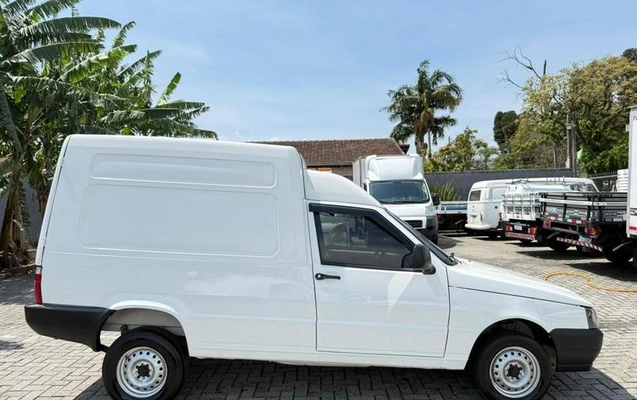 imagem-https://www.socarrao.com.br/sc-vehicle-images-prod/4247223/1790944295231-8516611_10_B_fa53c236f0.jpeg