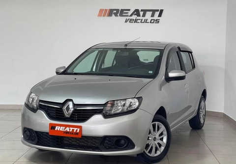 Renault Sandero 2016 Prata — foto 1 de 3