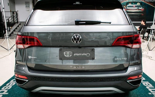 imagem-https://www.socarrao.com.br/sc-vehicle-images-prod/4247839/1791559671056-8533383_11_B_ac1c67a3f5.jpeg