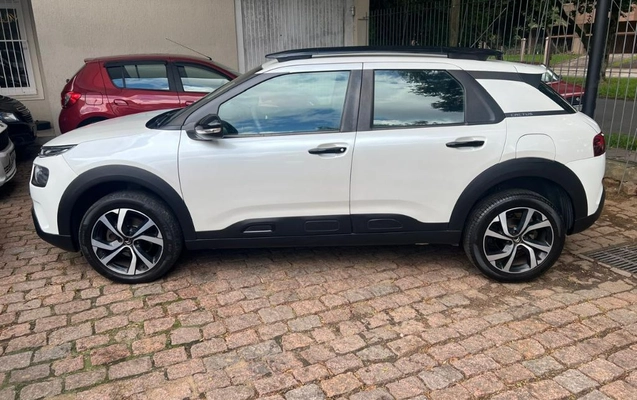 imagem-https://www.socarrao.com.br/sc-vehicle-images-prod/4248004/1790866715105-gb-32705b3.jpeg