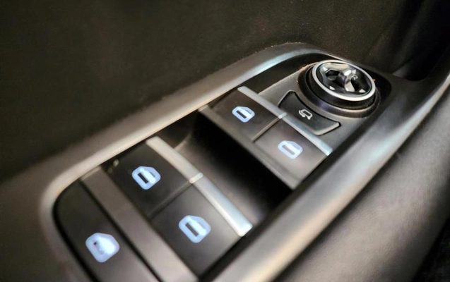 imagem-https://www.socarrao.com.br/sc-vehicle-images-prod/4248191/1791312967803-8470675_13_B_5cfdb186d3.jpeg