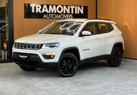 Jeep Compass 2018 Branco — foto 1 de 3