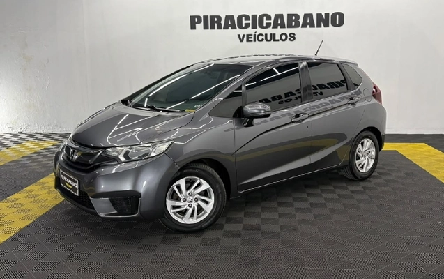 imagem-https://www.socarrao.com.br/sc-vehicle-images-prod/4248223/1790867180323-f9a3dee4-9c24-2f38-db37-938f4a23c752-whatsappimage2026-09-29at1358413jpeg.jpg