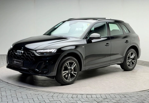 Audi Q5 2023 Preto — foto 1 de 3