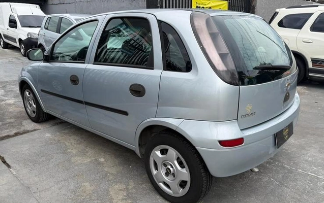 imagem-https://www.socarrao.com.br/sc-vehicle-images-prod/4248448/1791395974336-8526352_5_B_de841760a1.jpeg