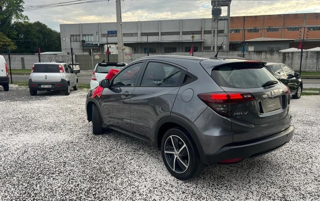 imagem-https://www.socarrao.com.br/sc-vehicle-images-prod/4248493/1791044799399-8533514_2_B_cff47aacd5.jpeg
