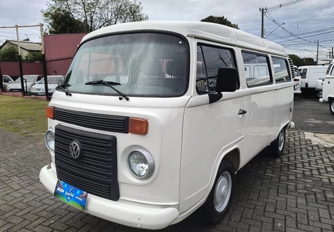 Volkswagen Kombi 2013 Branco — foto 1 de 3