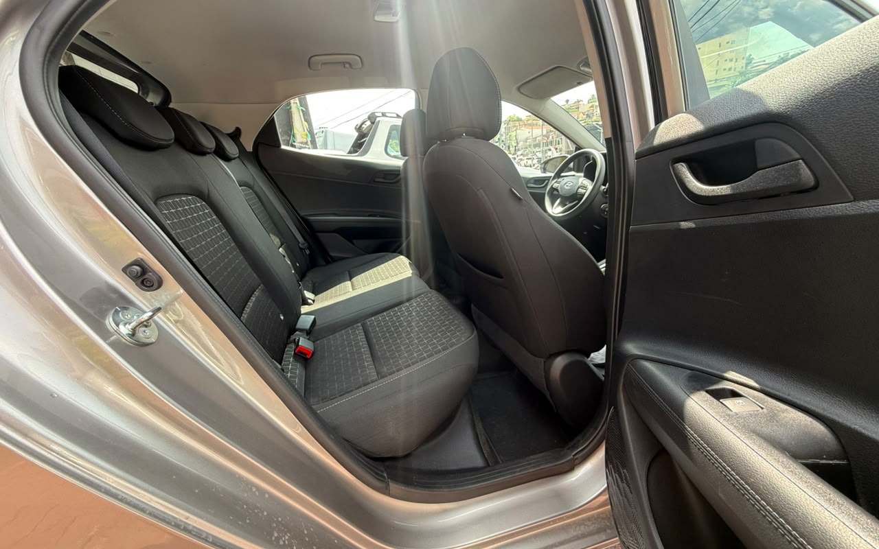 imagem-https://www.socarrao.com.br/sc-vehicle-images-prod/4248961/1790868926192-V2hhdHNBcHAgSW1hZ2UgMjAyNi0xMC0wMSBhdCAxMi4zMi4zOCAoMikuanBlZw.jpeg