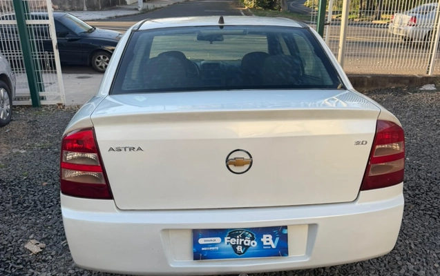 imagem-https://www.socarrao.com.br/sc-vehicle-images-prod/4249186/1790869276923-V2hhdHNBcHAgSW1hZ2UgMjAyNi0wOS0yMSBhdCAxNi41NS40MCAoMSkuanBlZw.jpeg