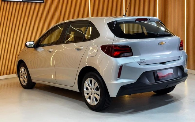 imagem-https://www.socarrao.com.br/sc-vehicle-images-prod/4249224/1790869365108-8465973_5_B_ba0e13e318.jpeg