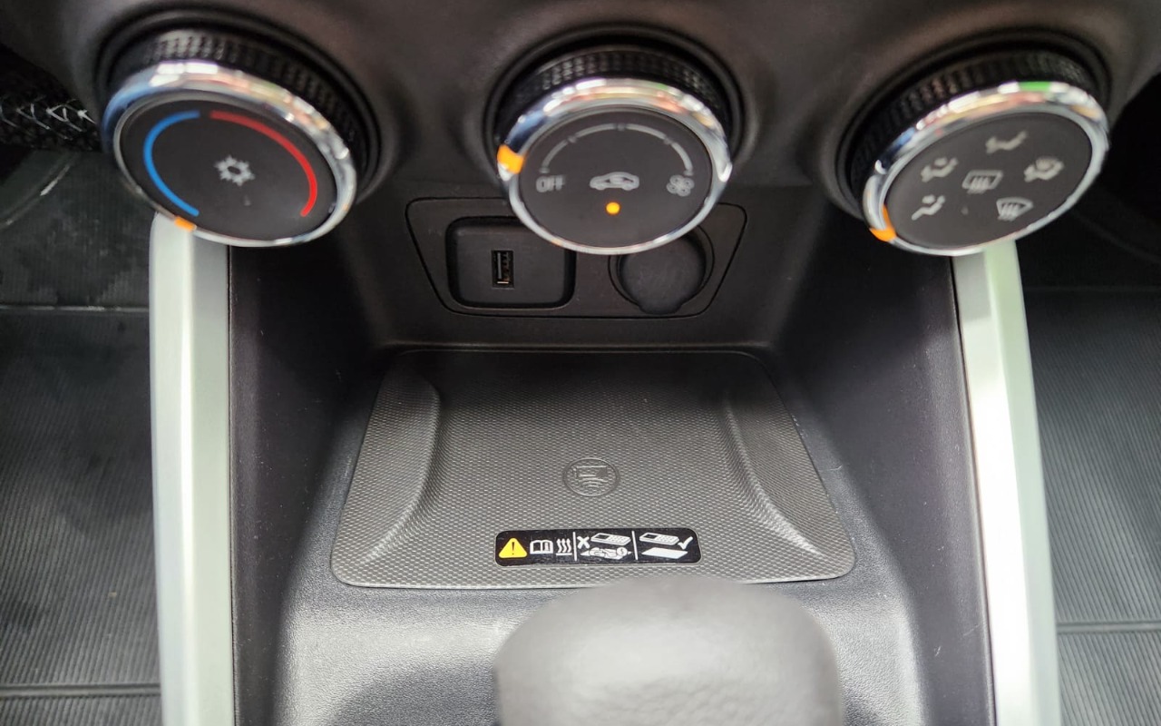 imagem-https://www.socarrao.com.br/sc-vehicle-images-prod/4249247/1790869409409-V2hhdHNBcHAgSW1hZ2UgMjAyNi0xMC0wMSBhdCAxMS40NC4wNSAoMykuanBlZw.jpeg