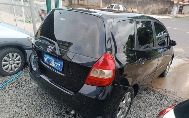 imagem-https://www.socarrao.com.br/sc-vehicle-images-prod/4249368/1790869627995-V2hhdHNBcHAgSW1hZ2UgMjAyNi0wOS0yMiBhdCAxMi4yNC41OS5qcGVn.jpeg