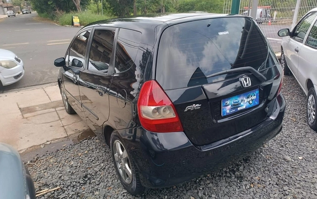 imagem-https://www.socarrao.com.br/sc-vehicle-images-prod/4249368/1790869628125-V2hhdHNBcHAgSW1hZ2UgMjAyNi0wOS0yMiBhdCAxMi4yNC41OSAoMSkuanBlZw.jpeg