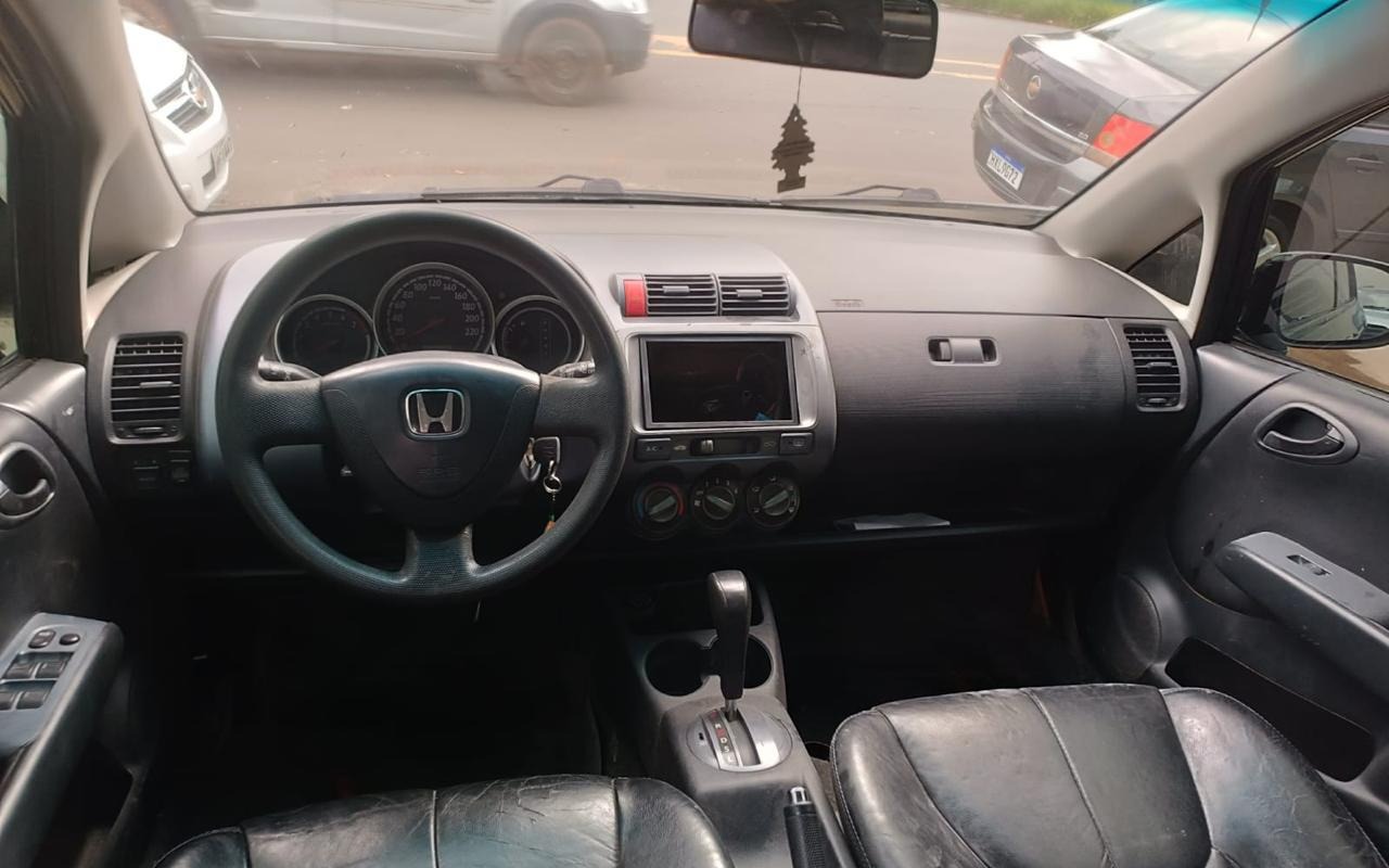 imagem-https://www.socarrao.com.br/sc-vehicle-images-prod/4249368/1790869628289-V2hhdHNBcHAgSW1hZ2UgMjAyNi0wOS0yMiBhdCAxMi4yNS4wMi5qcGVn.jpeg