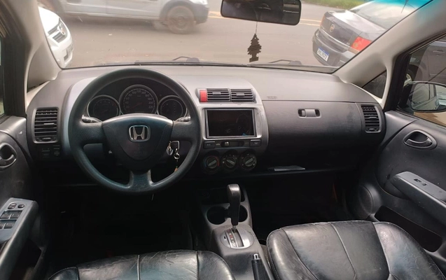 imagem-https://www.socarrao.com.br/sc-vehicle-images-prod/4249368/1790869628289-V2hhdHNBcHAgSW1hZ2UgMjAyNi0wOS0yMiBhdCAxMi4yNS4wMi5qcGVn.jpeg