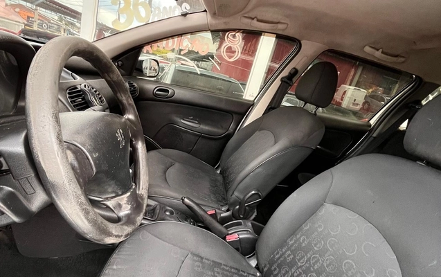 imagem-https://www.socarrao.com.br/sc-vehicle-images-prod/4249409/1790871427229-MTU4ODAyOTEtY2M2OC00M2U3LTk3YzYtMjc5ZWIwZTYyZDk0LmpwZw.jpg