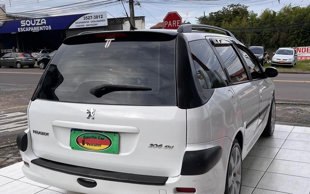 imagem-https://www.socarrao.com.br/sc-vehicle-images-prod/4249409/1790871427783-ODM1M2I0ZDItY2YyZS00OTg4LTkxY2QtYTUxYzIzY2YxYTc4LmpwZw.jpg