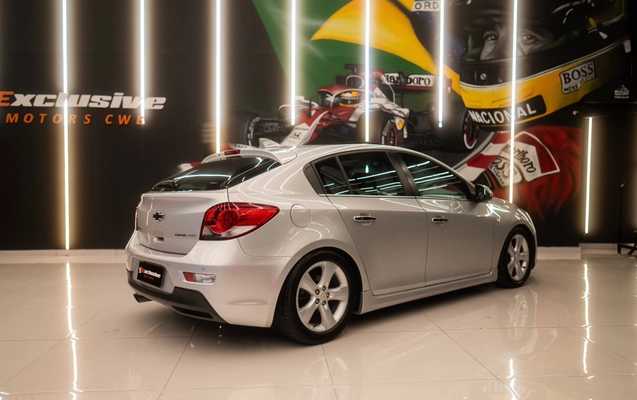imagem-https://www.socarrao.com.br/sc-vehicle-images-prod/4249432/1790869746972-7b96a15d-af6a-4942-9f06-1813eb9a68d7.jpg