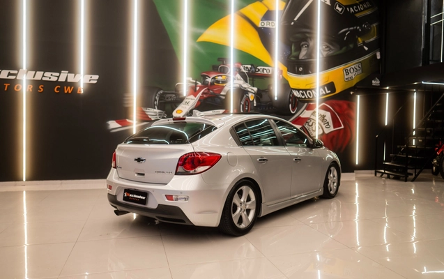 imagem-https://www.socarrao.com.br/sc-vehicle-images-prod/4249432/1790869746974-6ef8dd14-4ce3-493a-ab98-ef0d3466c7ab.jpg