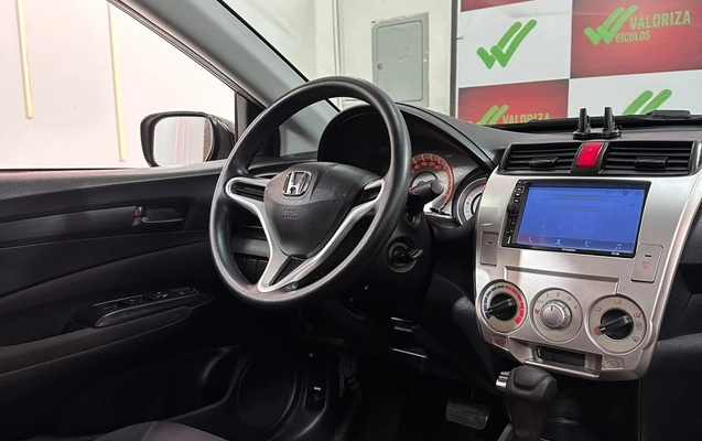 imagem-https://www.socarrao.com.br/sc-vehicle-images-prod/4249533/1790869965707-f6ca1802-905a-45bb-95e4-5fbfe4653e14.jpg