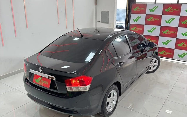 imagem-https://www.socarrao.com.br/sc-vehicle-images-prod/4249533/1790869965711-6b7c7538-f144-46bf-95b7-ca21bfe62db4.jpg