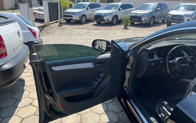 imagem-https://www.socarrao.com.br/sc-vehicle-images-prod/4249624/1790870315295-SU1HXzMxNjEuanBlZw.jpeg