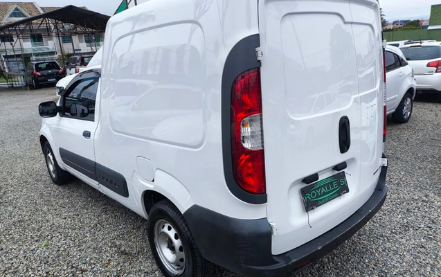 imagem-https://www.socarrao.com.br/sc-vehicle-images-prod/4249666/1791215063861-SU1HXzIwMjYxMDAyXzEyMDQyNiAoQ29weSkuanBn.jpg