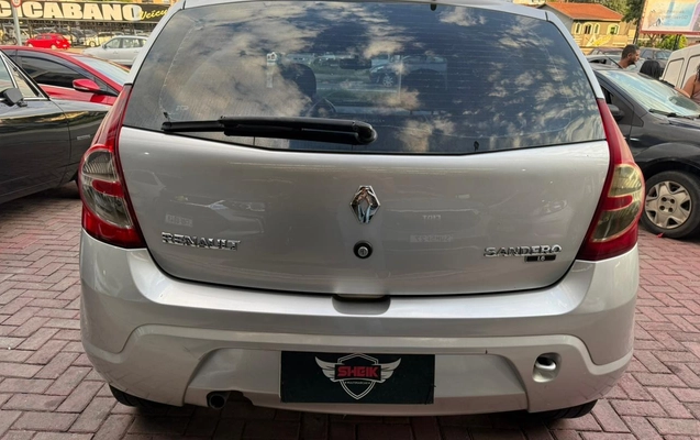imagem-https://www.socarrao.com.br/sc-vehicle-images-prod/4249715/1790870408744-V2hhdHNBcHAgSW1hZ2UgMjAyNi0wOS0yMSBhdCAxNy4zNi4wNSAoMSkuanBlZw.jpeg
