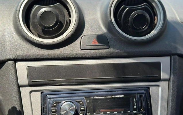 imagem-https://www.socarrao.com.br/sc-vehicle-images-prod/4249716/1790880450121-8518702_10_B_0dd31f1881.jpeg