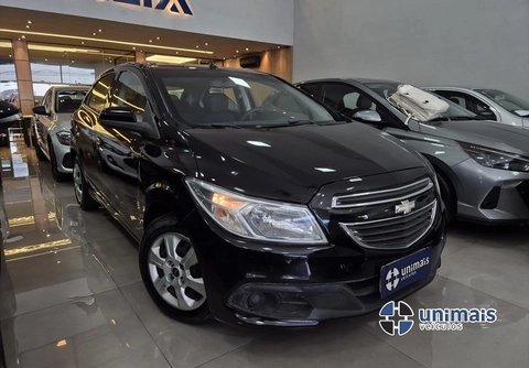 Chevrolet Onix 2014 Preto — foto 1 de 3