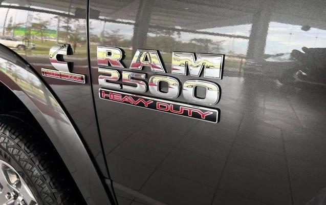 imagem-https://www.socarrao.com.br/sc-vehicle-images-prod/4250008/1790971140739-8531684_5_B_f642b2b5d0.jpeg