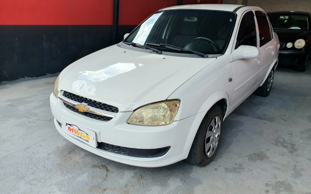 Chevrolet Classic 2013 Branco — foto 1 de 3
