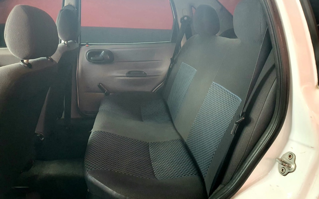 imagem-https://www.socarrao.com.br/sc-vehicle-images-prod/4250046/1790871152688-V2hhdHNBcHAgSW1hZ2UgMjAyNi0wOS0yMiBhdCAwOC4wMi4yMCAoMSkuanBlZw.jpeg