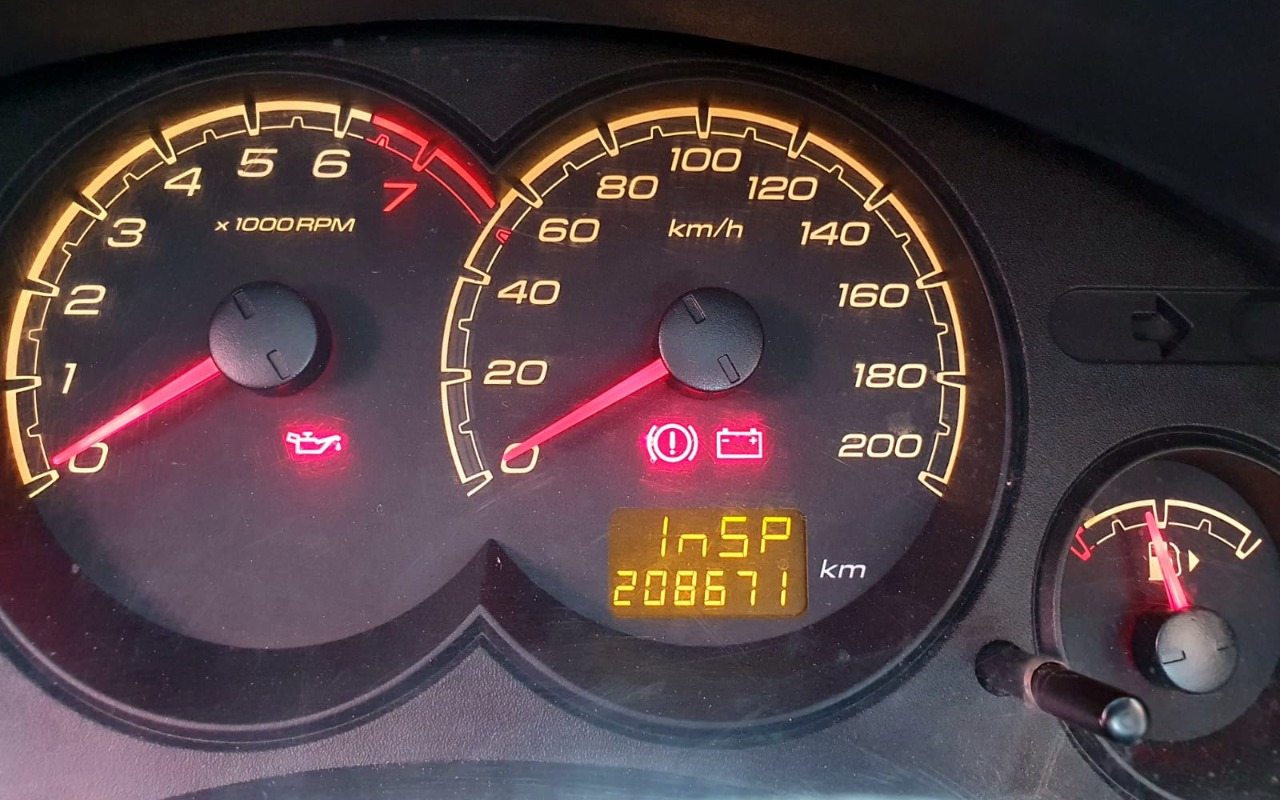 imagem-https://www.socarrao.com.br/sc-vehicle-images-prod/4250046/1790871152876-V2hhdHNBcHAgSW1hZ2UgMjAyNi0wOS0yMiBhdCAwOC4wMi4xOS5qcGVn.jpeg