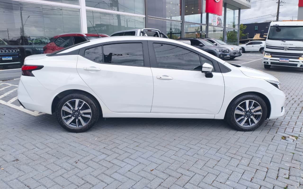 imagem-https://www.socarrao.com.br/sc-vehicle-images-prod/4250084/1790871223151-RVggMDYuanBlZw.jpeg
