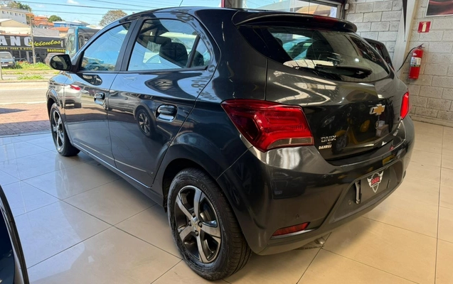 imagem-https://www.socarrao.com.br/sc-vehicle-images-prod/4250179/1790871393732-V2hhdHNBcHAgSW1hZ2UgMjAyNi0wOS0wMiBhdCAxMi40My40NiAoMikuanBlZw.jpeg