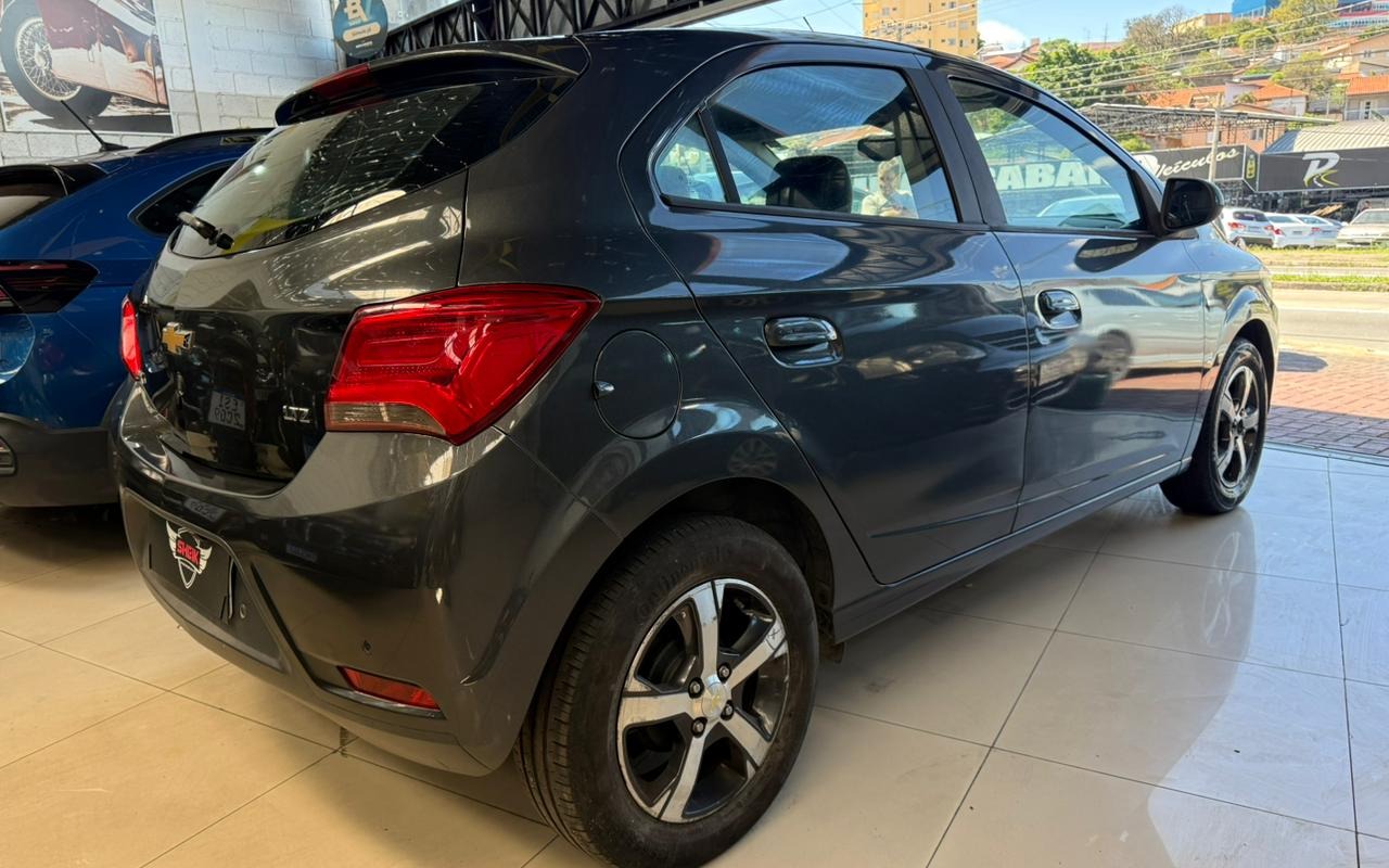 imagem-https://www.socarrao.com.br/sc-vehicle-images-prod/4250179/1790871394210-V2hhdHNBcHAgSW1hZ2UgMjAyNi0wOS0wMiBhdCAxMi40My40NS5qcGVn.jpeg