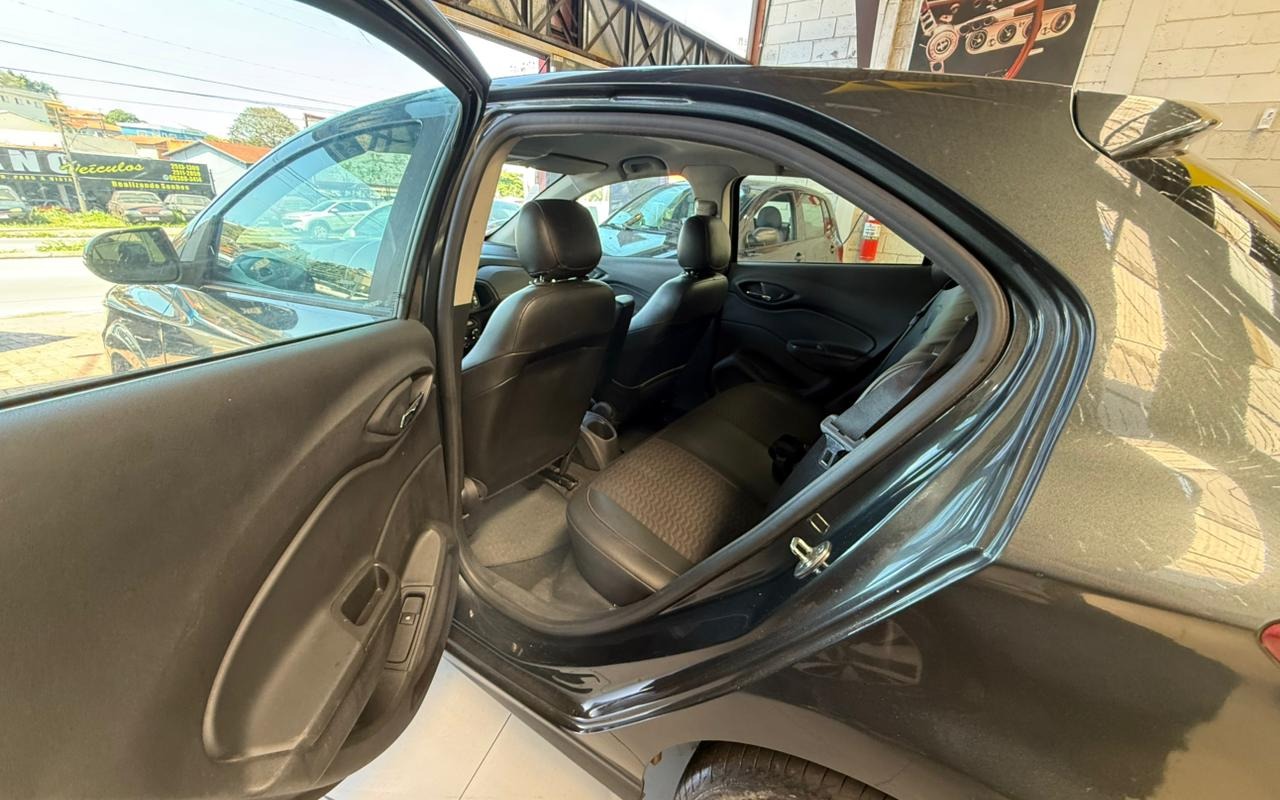 imagem-https://www.socarrao.com.br/sc-vehicle-images-prod/4250179/1790871394903-V2hhdHNBcHAgSW1hZ2UgMjAyNi0wOS0wMiBhdCAxMi40My40Ny5qcGVn.jpeg