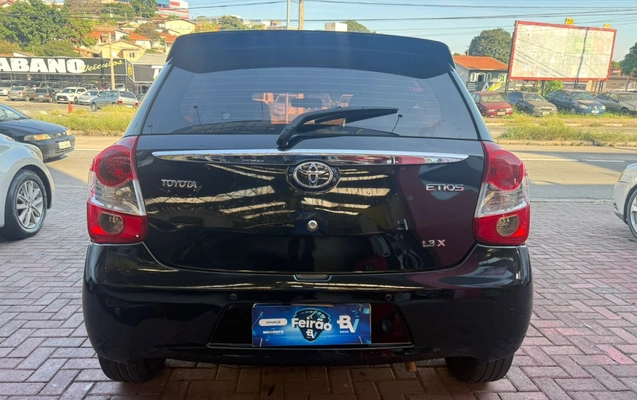 imagem-https://www.socarrao.com.br/sc-vehicle-images-prod/4250311/1790871691643-V2hhdHNBcHAgSW1hZ2UgMjAyNi0wOS0yMiBhdCAxMS4zOC4zOSAoMykuanBlZw.jpeg