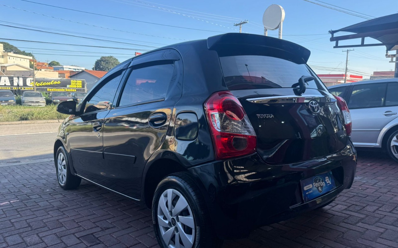 imagem-https://www.socarrao.com.br/sc-vehicle-images-prod/4250311/1790871691720-V2hhdHNBcHAgSW1hZ2UgMjAyNi0wOS0yMiBhdCAxMS4zOC4zOSAoMikuanBlZw.jpeg
