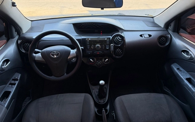 imagem-https://www.socarrao.com.br/sc-vehicle-images-prod/4250311/1790871691919-V2hhdHNBcHAgSW1hZ2UgMjAyNi0wOS0yMiBhdCAxMS4zOC40MS5qcGVn.jpeg