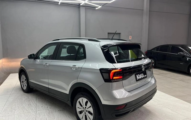 imagem-https://www.socarrao.com.br/sc-vehicle-images-prod/4250602/1791206346408-8379705_9_B_73ebb18903.jpeg