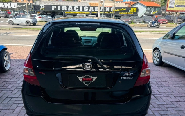 imagem-https://www.socarrao.com.br/sc-vehicle-images-prod/4250630/1790872435788-V2hhdHNBcHAgSW1hZ2UgMjAyNi0wOC0xNCBhdCAwOS4yNi4wOC5qcGVn.jpeg