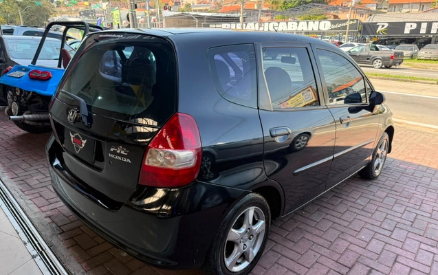 imagem-https://www.socarrao.com.br/sc-vehicle-images-prod/4250630/1790872435916-V2hhdHNBcHAgSW1hZ2UgMjAyNi0wOC0xNCBhdCAwOS4yNi4wNyAoMikuanBlZw.jpeg