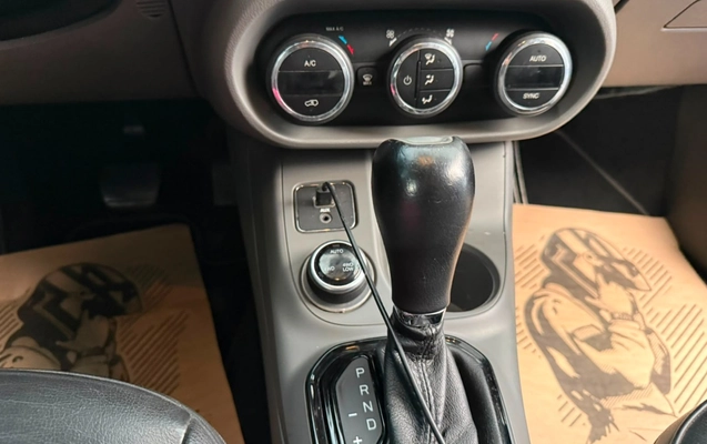 imagem-https://www.socarrao.com.br/sc-vehicle-images-prod/4250992/1790873093818-V2hhdHNBcHAgSW1hZ2UgMjAyNi0wOC0xNCBhdCAxNy4xOS4wNiAoMikuanBlZw.jpeg